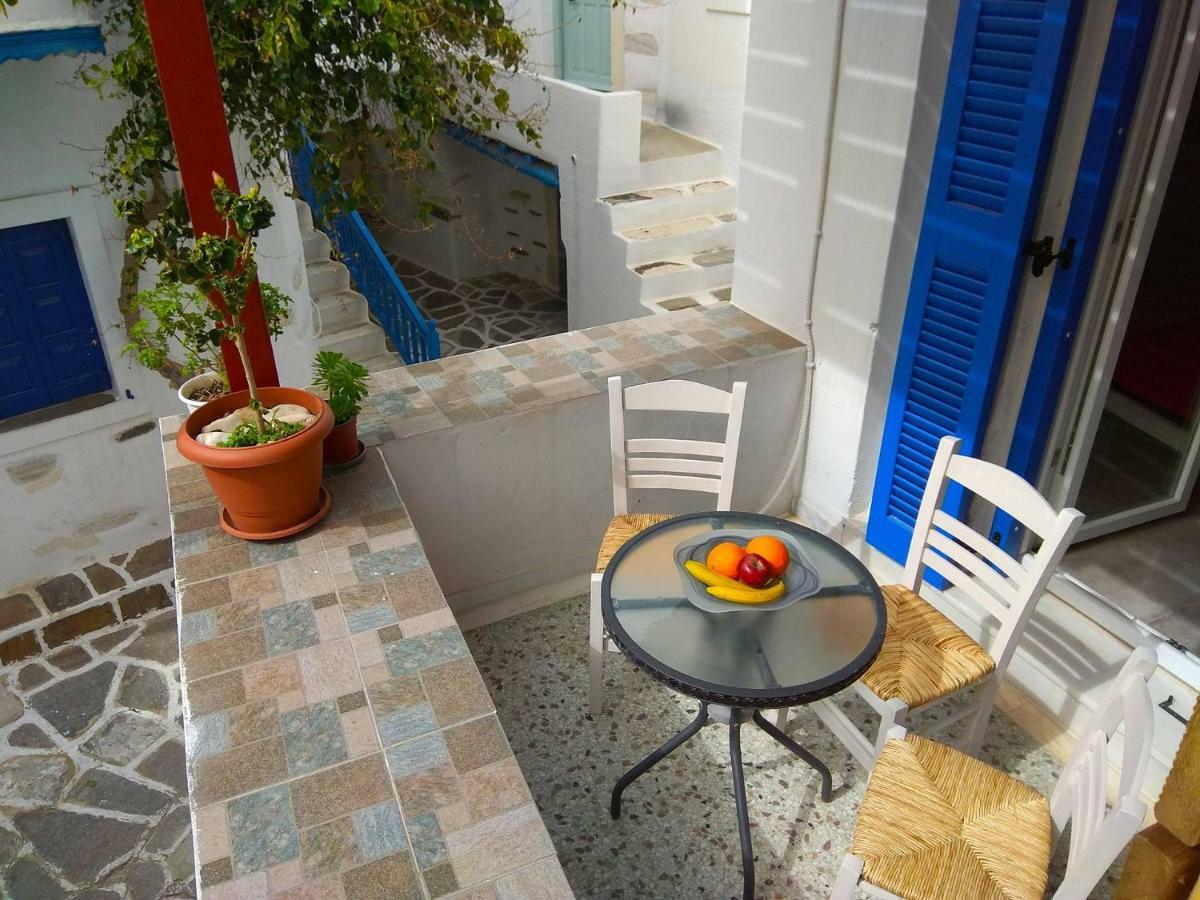 Adriana * Parikia (Paros)